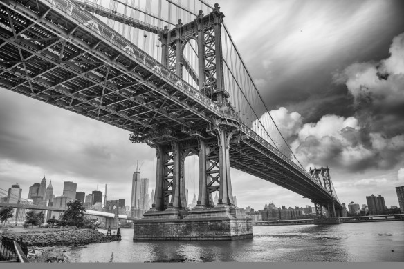 The Manhattan Bridge black and white