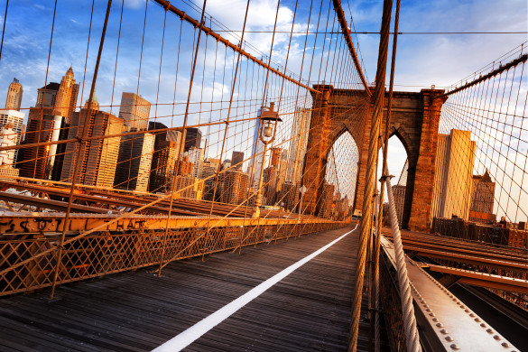 Sunshine over Brooklyn Bridge 