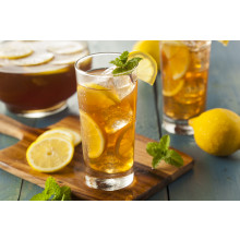 Homemade Iced Tea with Lemons