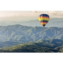 Hot balloon over the mountain