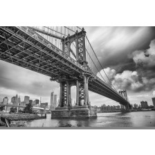 The Manhattan Bridge black and white