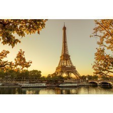 Sunshine at Eiffel tower