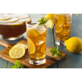 Homemade Iced Tea with Lemons