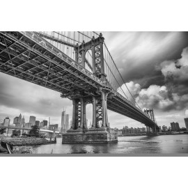 The Manhattan Bridge black and white